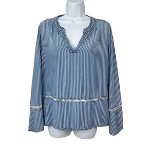 Fourteenth place Ruffle Sleeves V Neck in Light Denim Blouse/Top size L/XL
